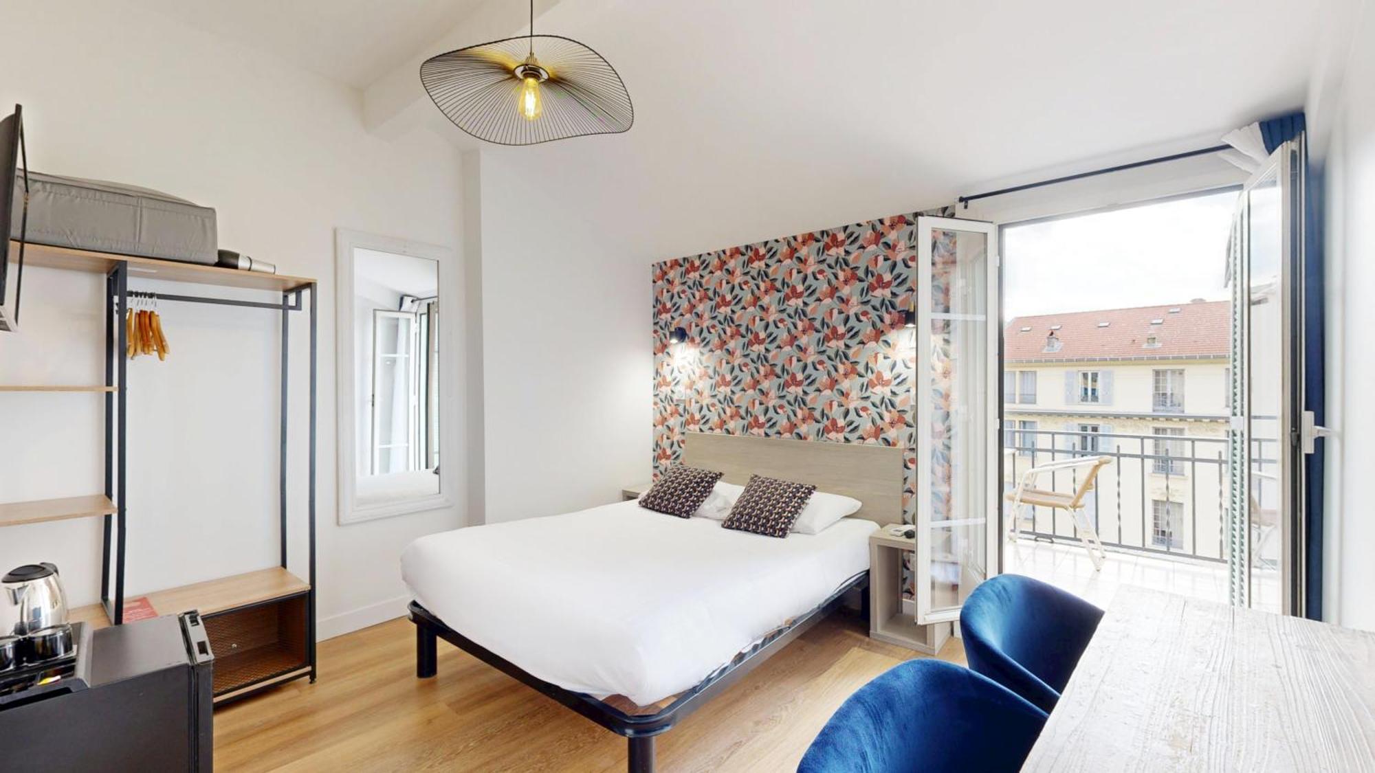 Hotel Solara 2*